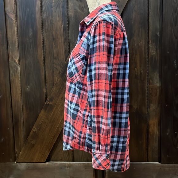 TNA soft plaid long sleeve button down oversized top - Picture 3 of 10